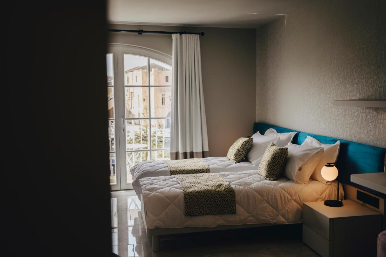 Dock 1 Boutique Hotel Cospicua Екстер'єр фото